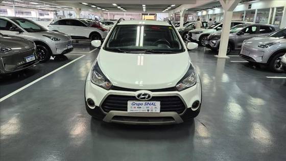 HYUNDAI HB20X 1.6 16V STYLE FLEX 4P MANUAL